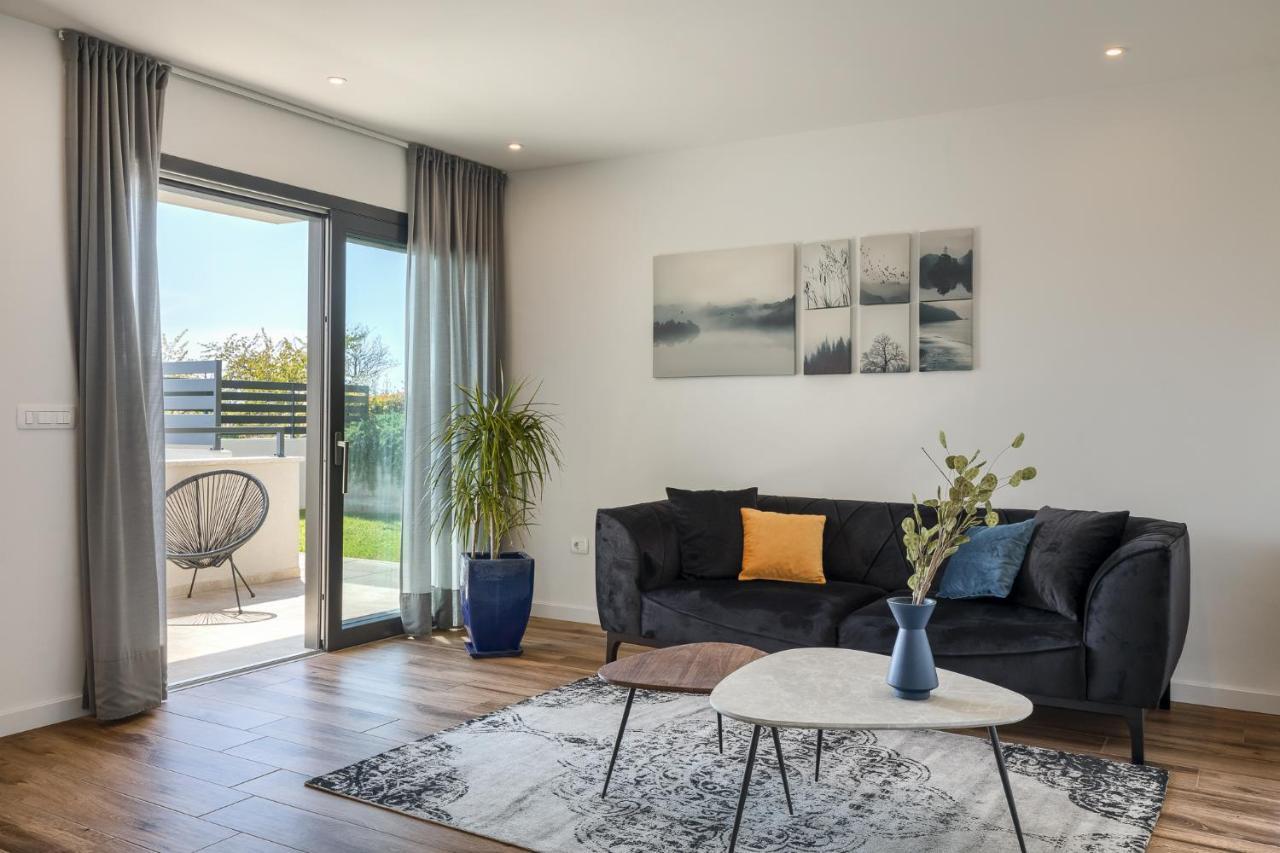 Belvedere Holidays Novigrad Istria Extérieur photo